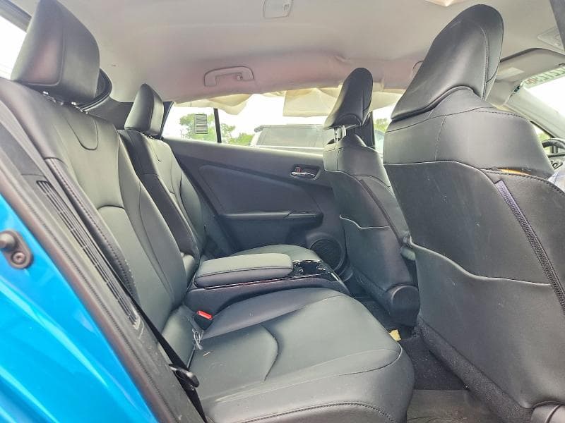 2018 TOYOTA PRIUS PRIME PREMIUM 11