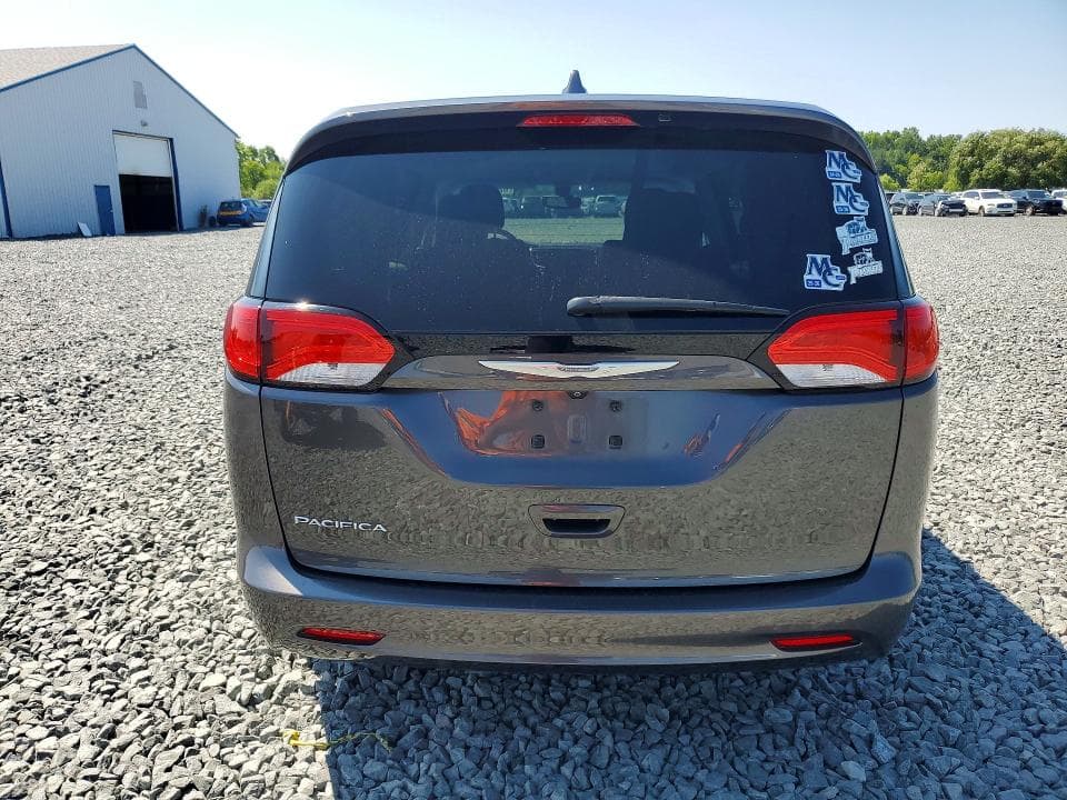 2017 CHRYSLER PACIFICA TOURING 6