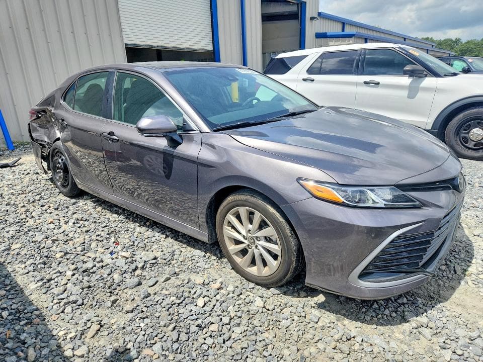 2024 TOYOTA CAMRY LE 4