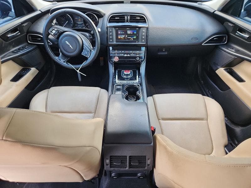 2017 JAGUAR XE PREMIUM 8