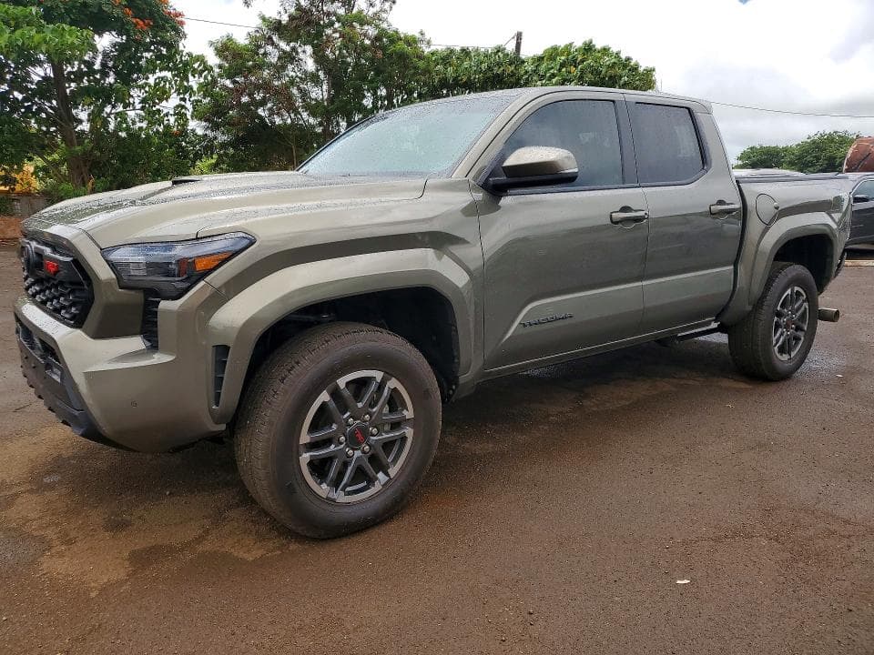 2025 TOYOTA TACOMA SR5