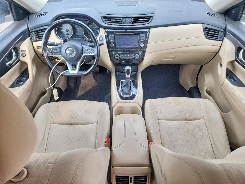 2017 NISSAN ROGUE SV 8
