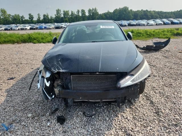 2019 HYUNDAI ELANTRA 5