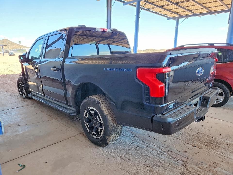 2022 FORD F150 LIGHTNING PRO 2
