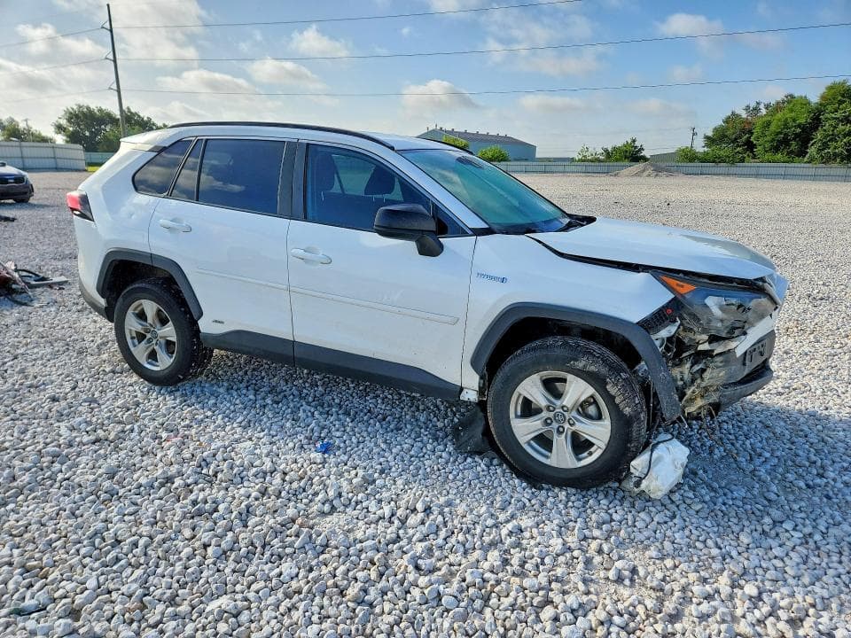 2020 TOYOTA RAV4 LE 4
