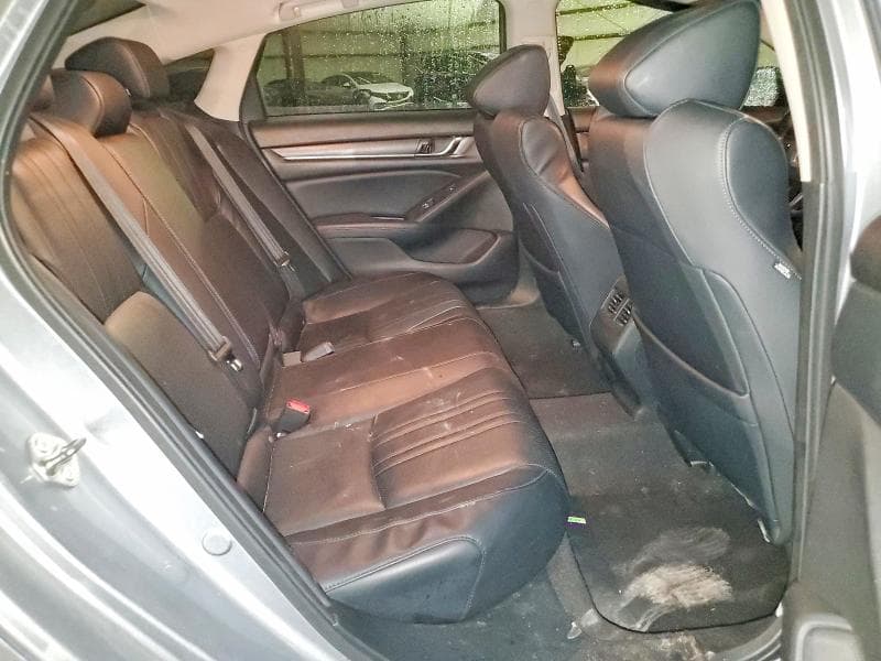 2018 HONDA ACCORD TOURING 10