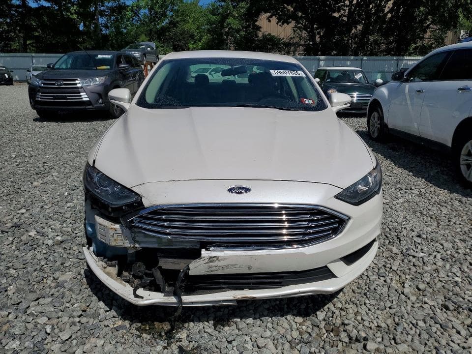 2017 FORD FUSION SE 5