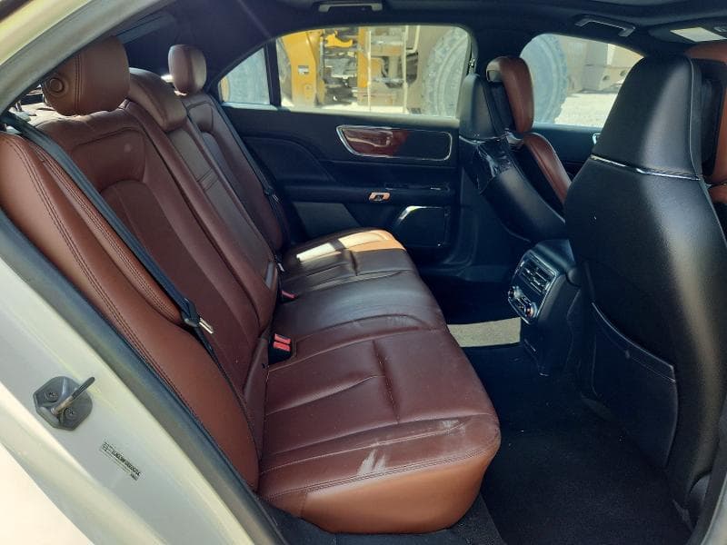 2017 LINCOLN CONTINENTAL RESERVE 10