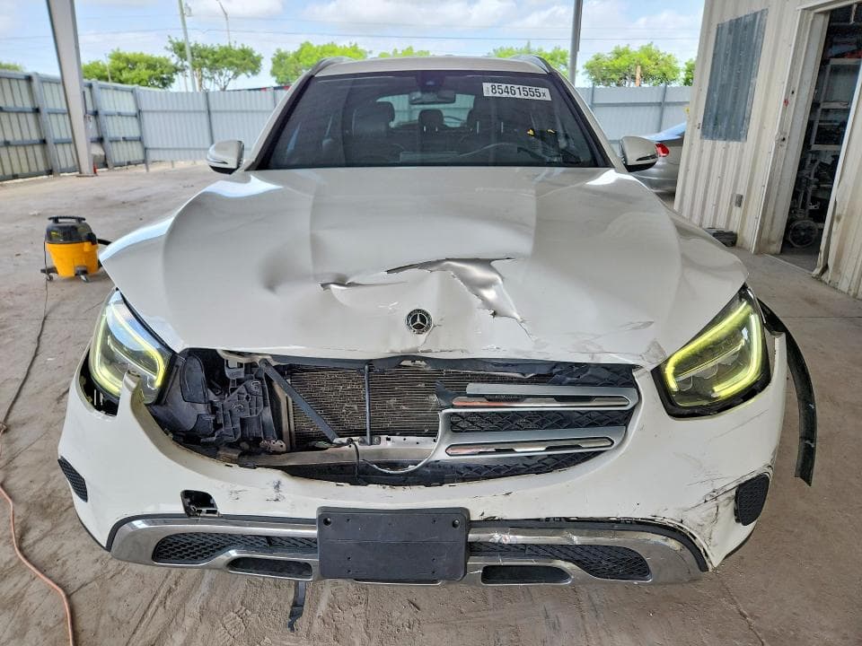 2020 MERCEDES-BENZ GLC 300 5