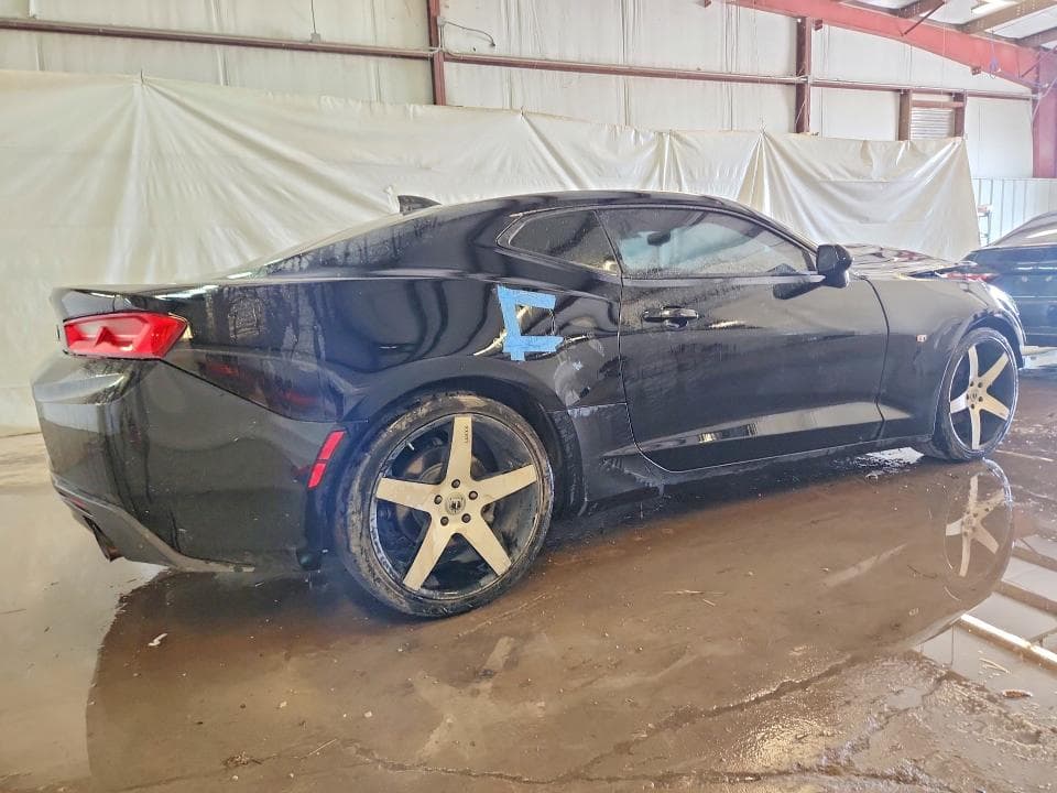 2018 CHEVROLET CAMARO LT 3