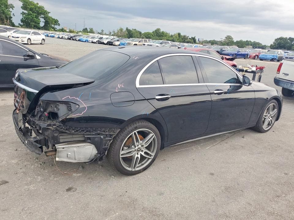 2018 MERCEDES-BENZ E 300 3