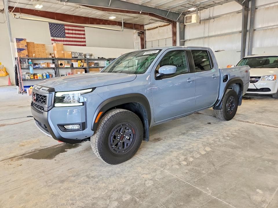 2025 NISSAN FRONTIER PRO-4X - 1