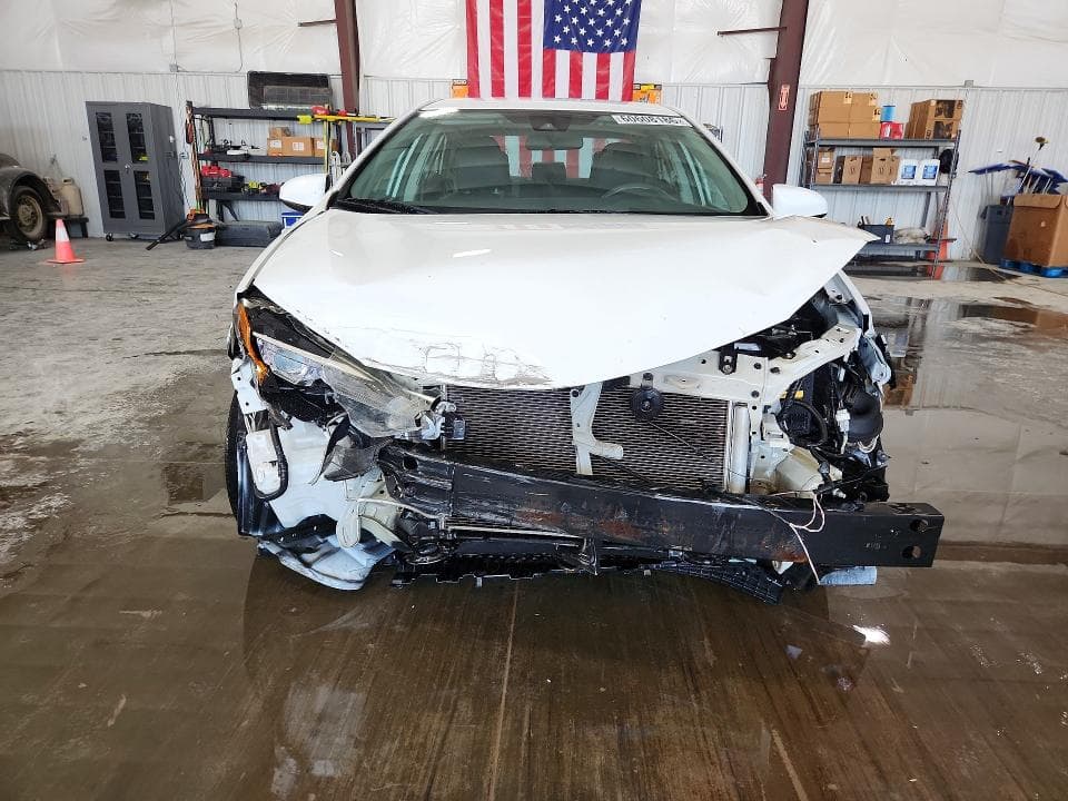 2017 TOYOTA COROLLA LE 5