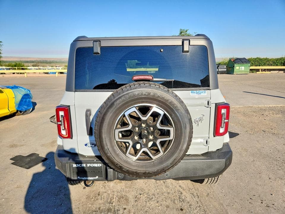 2026 FORD BRONCO OUTER BANKS 6
