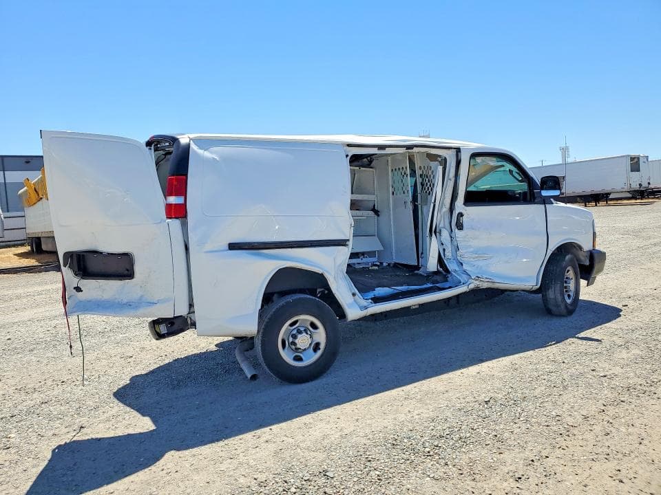2023 CHEVROLET EXPRESS G2500 3