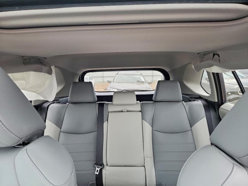 2024 TOYOTA RAV4 XLE PREMIUM 10