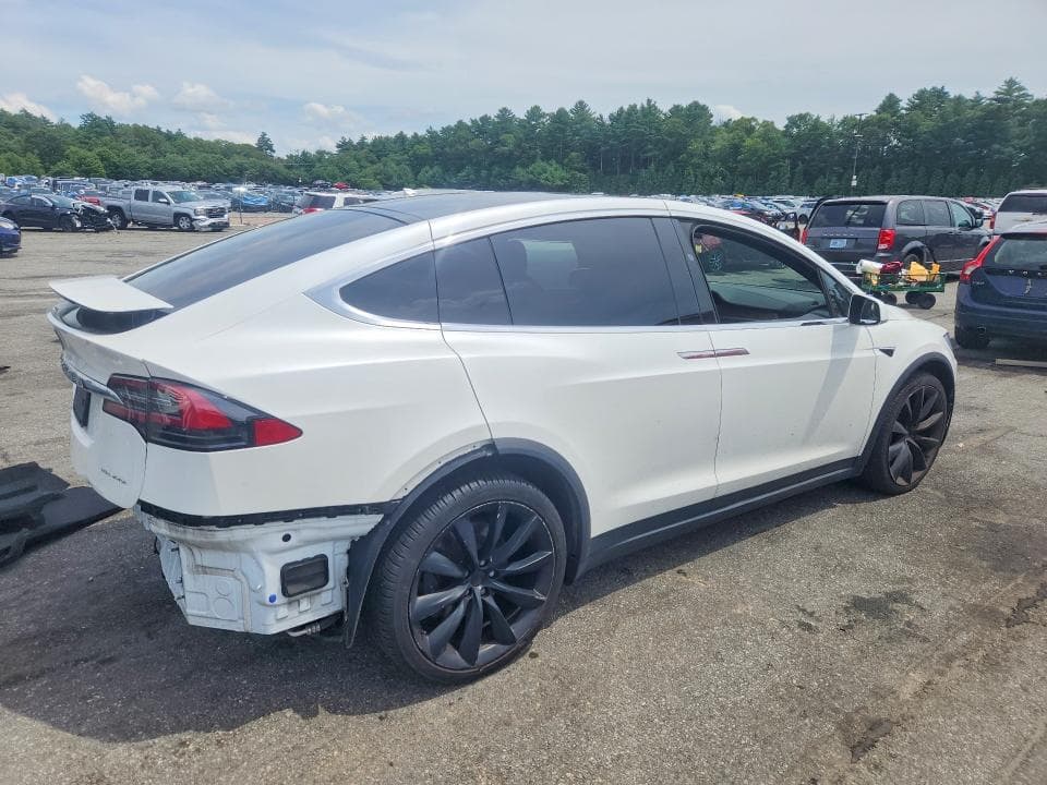 2020 TESLA MODEL X 3