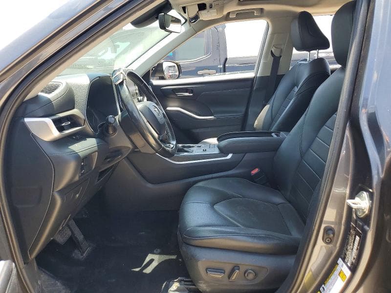 2020 TOYOTA HIGHLANDER XLE 7