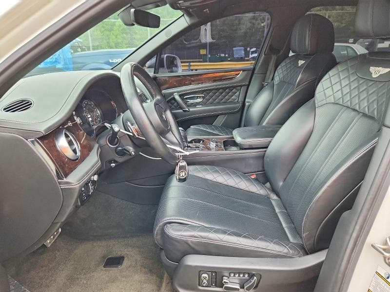 2017 BENTLEY BENTAYGA 7