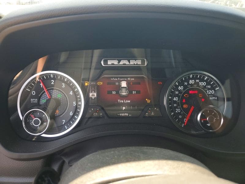 2025 RAM 1500 BIG HORN 9