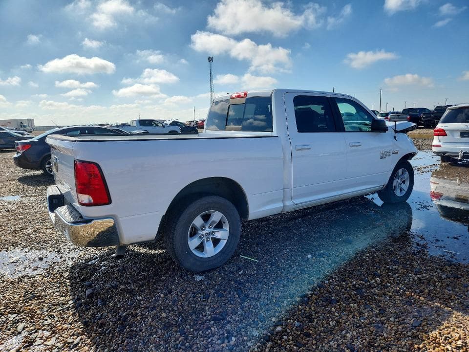 2019 RAM 1500 CLASSIC SLT 3