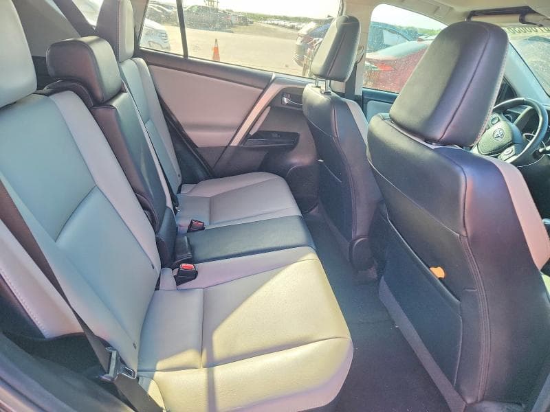 2017 TOYOTA RAV4 LIMITED 11