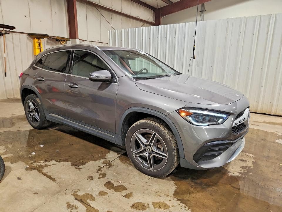 2023 MERCEDES-BENZ GLA 250 4MATIC 4