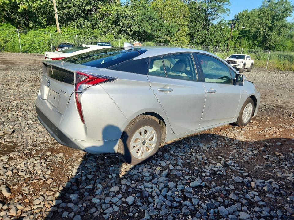 2018 TOYOTA PRIUS ONE 3