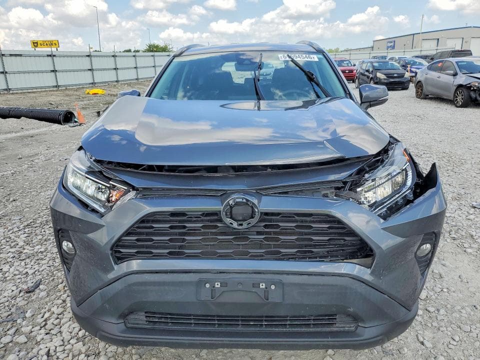 2021 TOYOTA RAV4 XLE 5