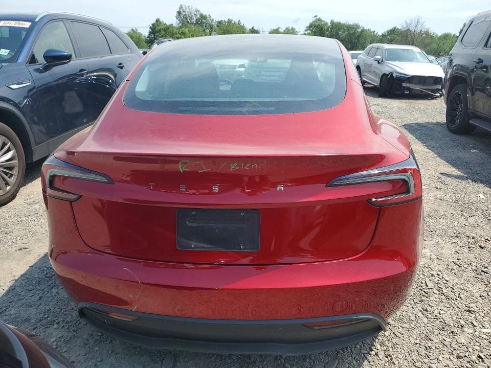 2025 TESLA MODEL 3 6