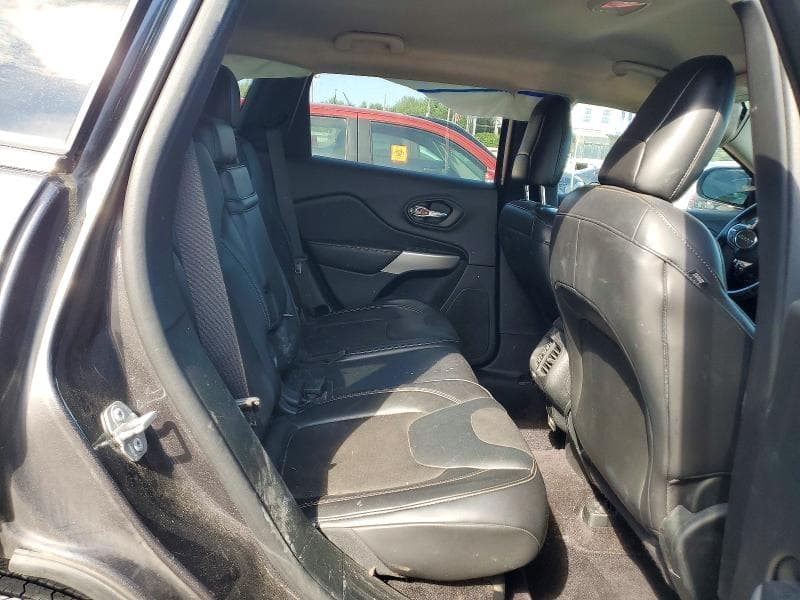 2018 JEEP CHEROKEE LATITUDE PLUS 11