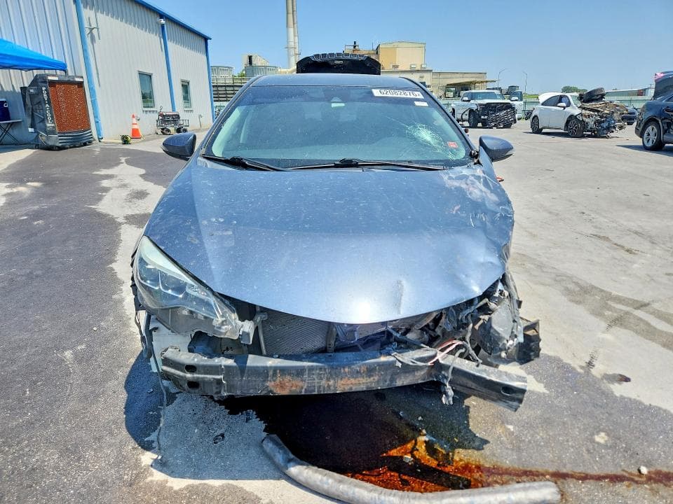 2017 TOYOTA COROLLA SE 5