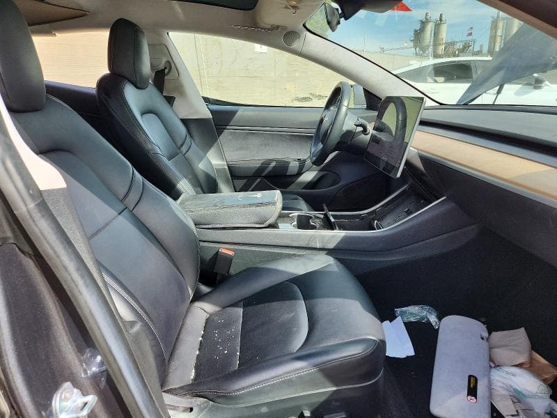 2017 TESLA MODEL 3 7
