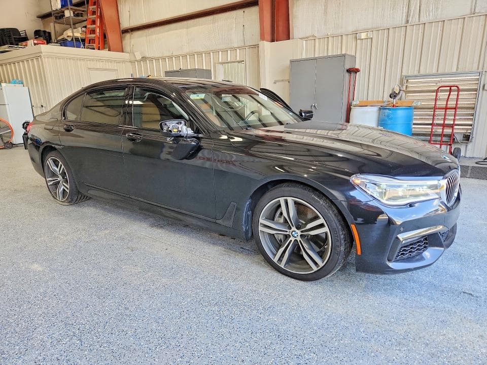 2019 BMW 750 XI 4
