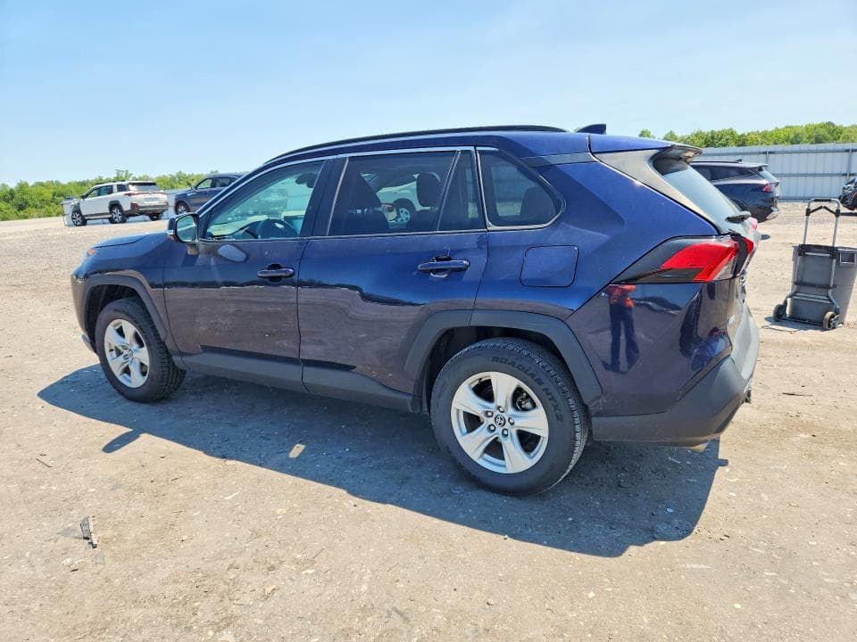 2020 TOYOTA RAV4 XLE 2