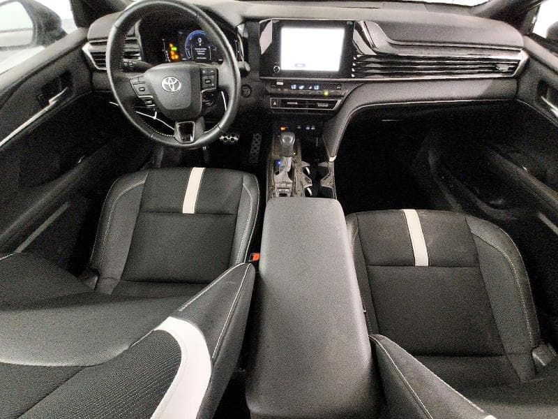 2026 TOYOTA CAMRY SE 8