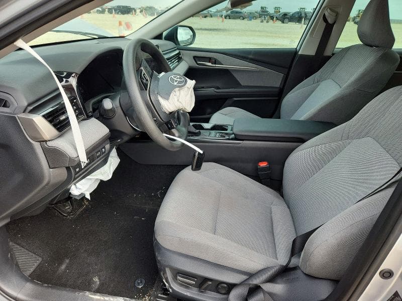 2026 TOYOTA CAMRY LE 7