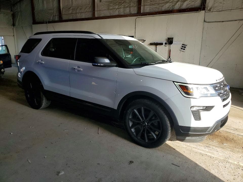 2018 FORD EXPLORER XLT 4