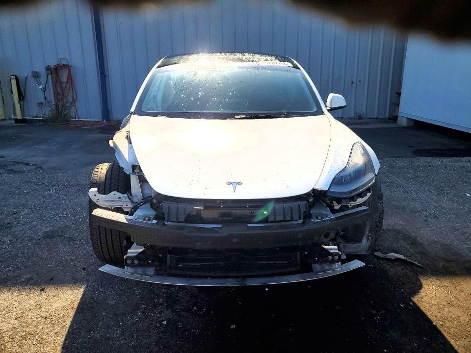 2022 TESLA MODEL 3 5