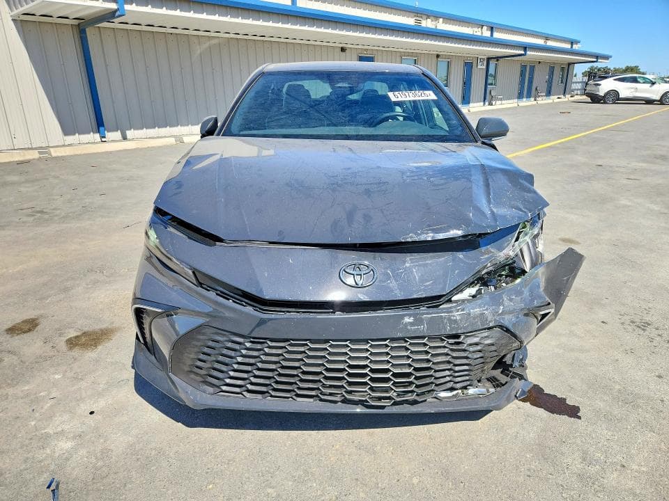 2026 TOYOTA CAMRY SE 5