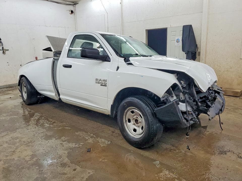 2023 RAM 1500 CLASSIC TRADESMAN 4