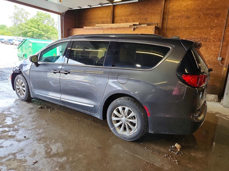 2017 CHRYSLER PACIFICA TOURING L 2