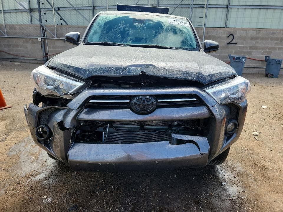2023 TOYOTA 4RUNNER SR5 5
