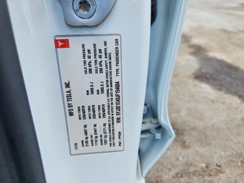 2018 TESLA MODEL 3 13