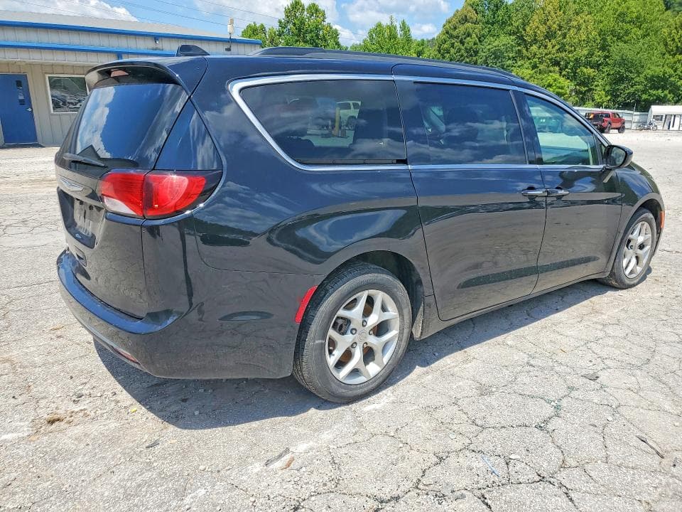 2018 CHRYSLER PACIFICA TOURING PLUS 3