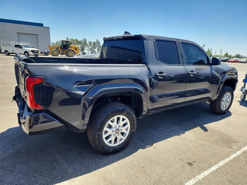 2024 TOYOTA TACOMA SR5 3