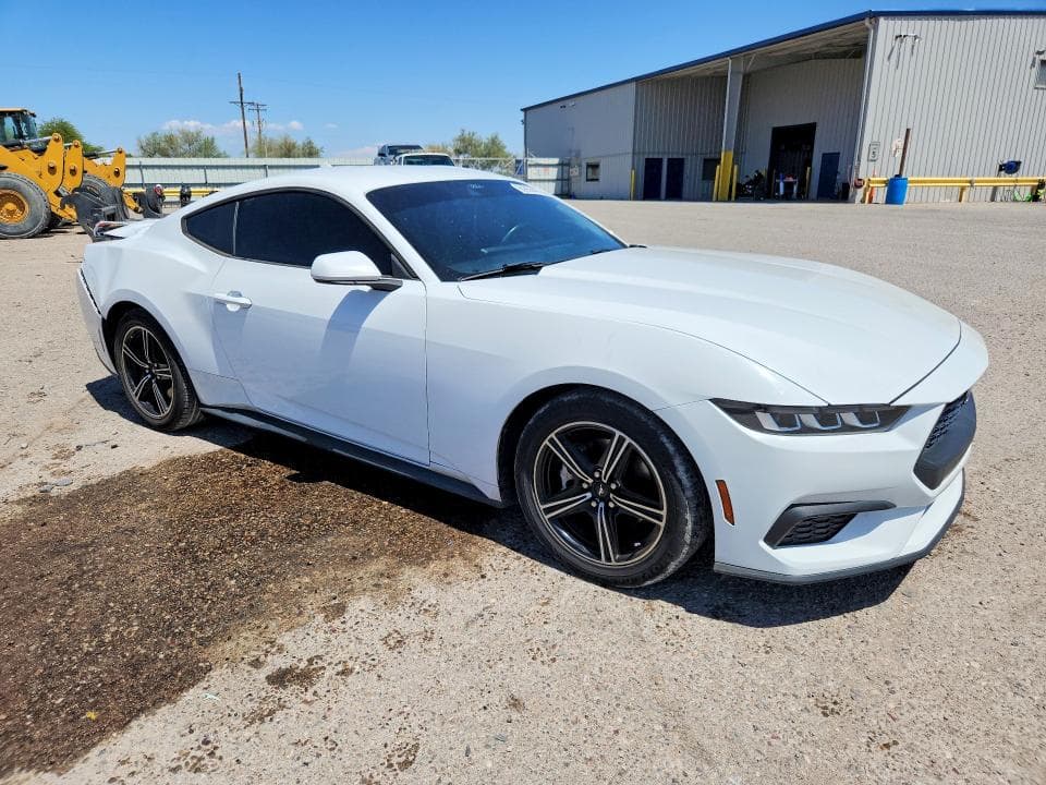 2024 FORD MUSTANG 4