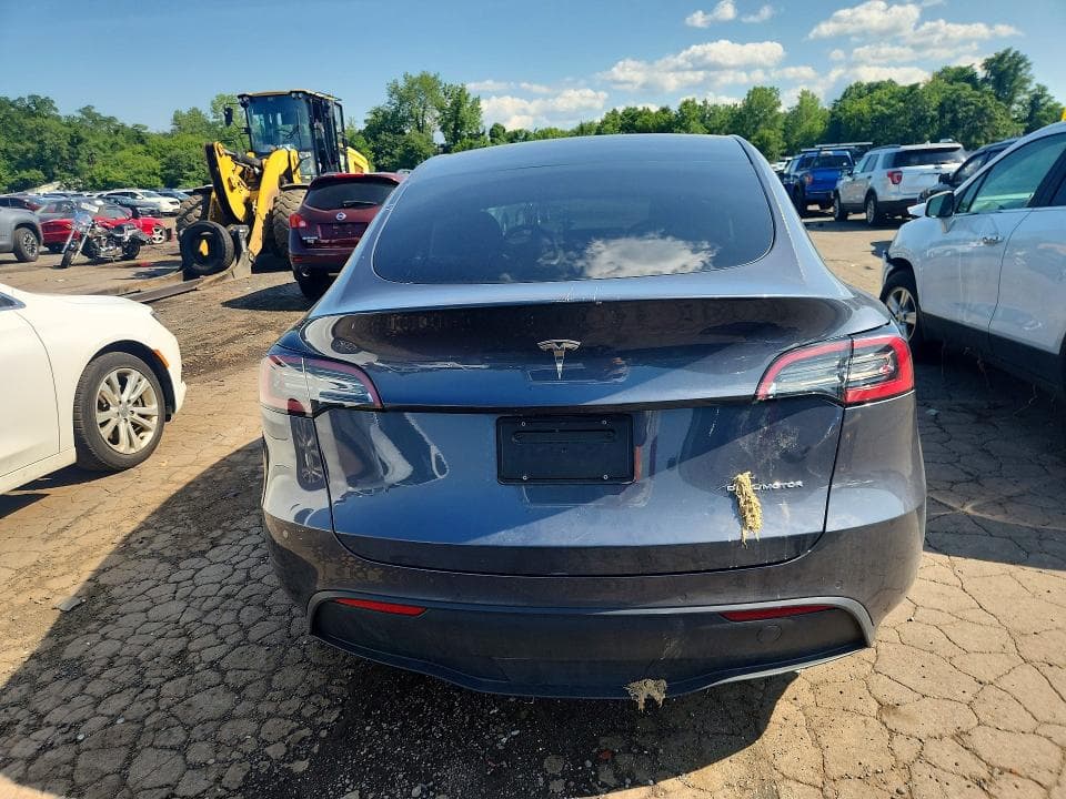 2022 TESLA MODEL Y 6