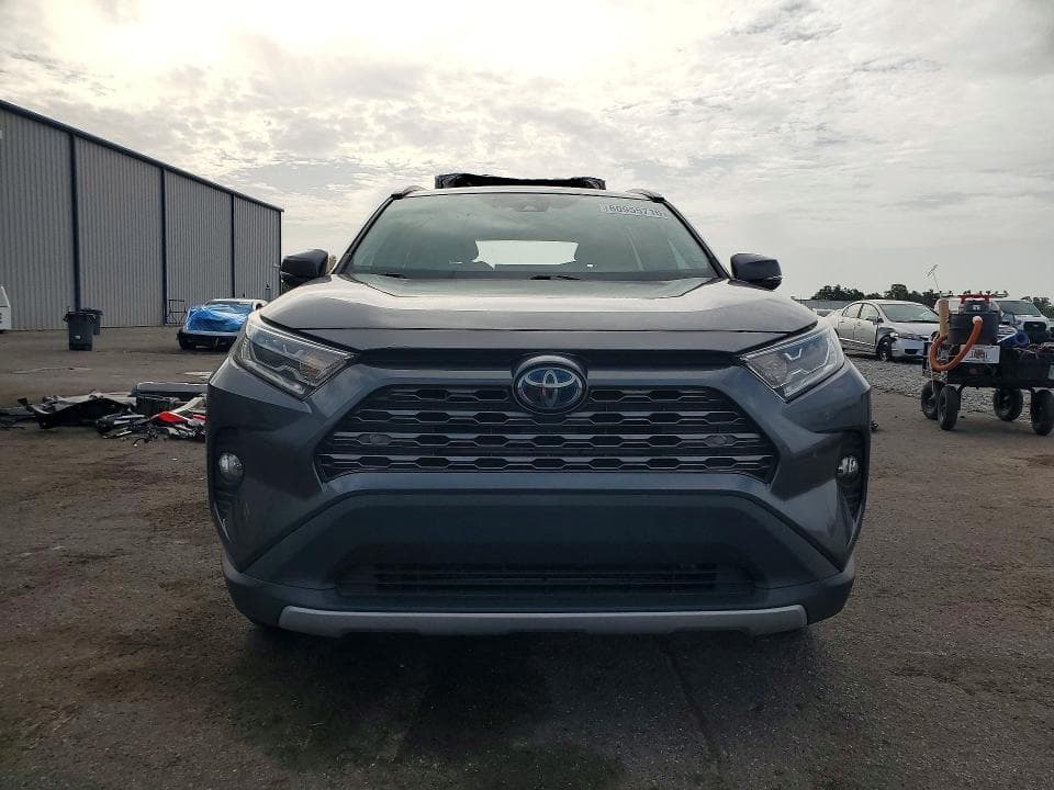 2021 TOYOTA RAV4 LIMITED 5