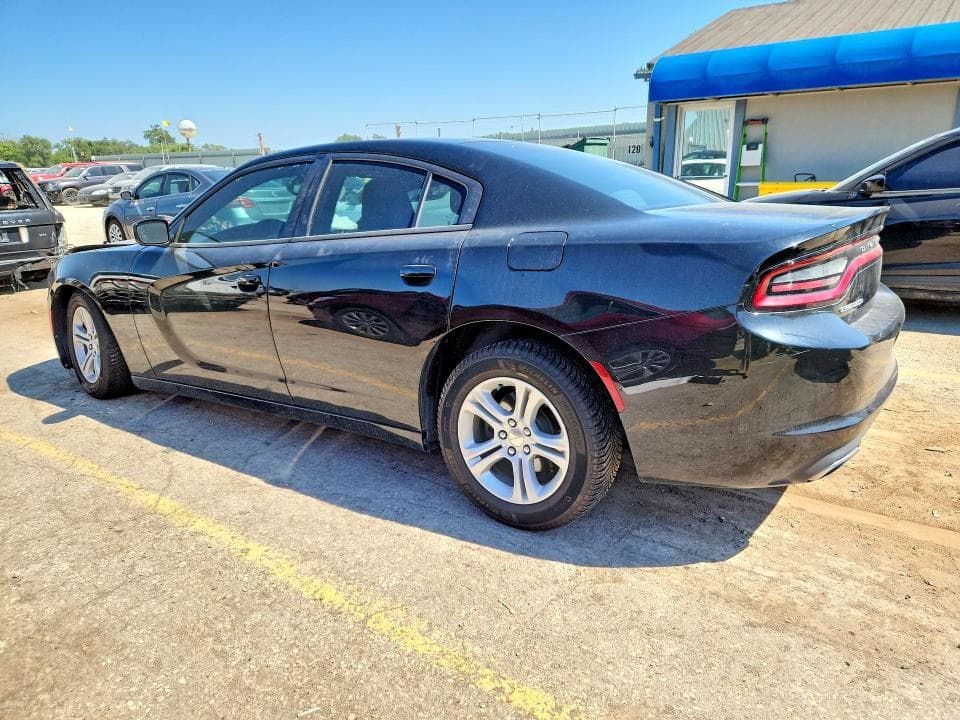 2017 DODGE CHARGER SE 2